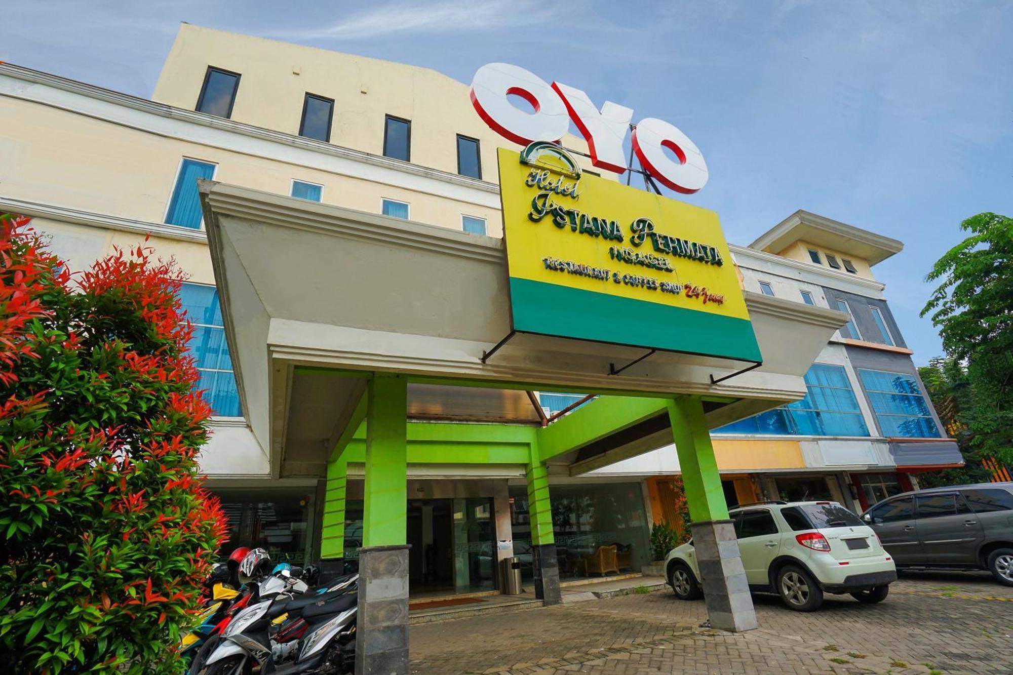 Istana Permata Ngagel Hotel Surabaya Kültér fotó