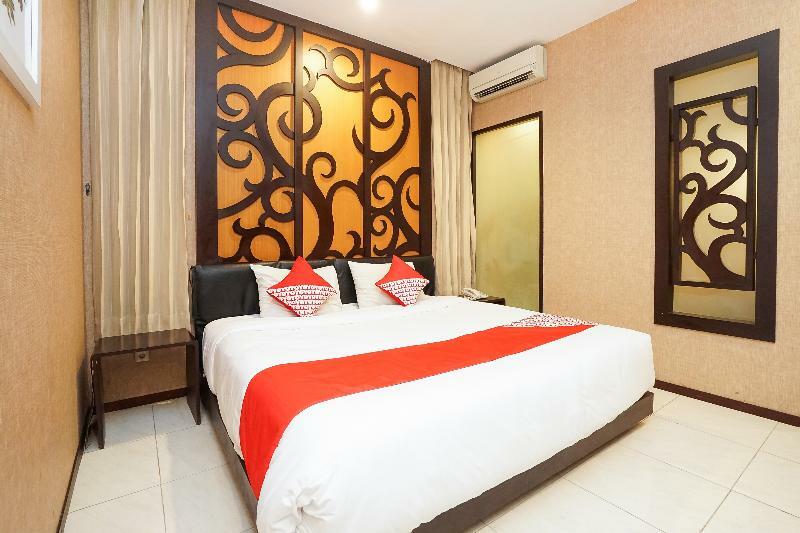 Istana Permata Ngagel Hotel Surabaya Kültér fotó