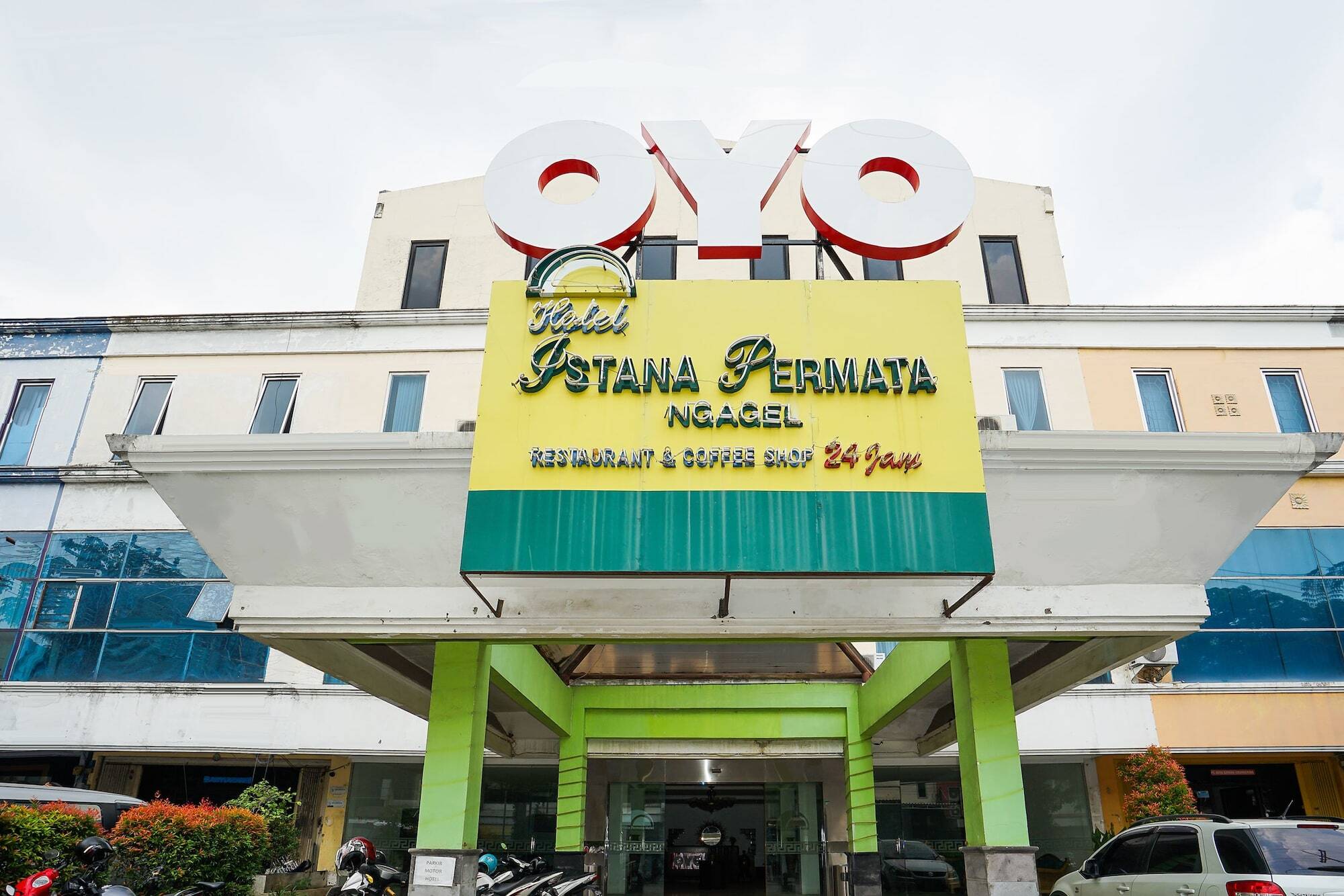 Istana Permata Ngagel Hotel Surabaya Kültér fotó